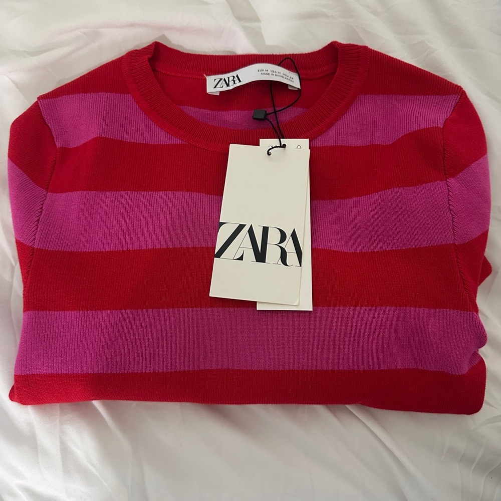 NWT Zara Vibrant Red and Pink Knit Cropped Top Sz Medium